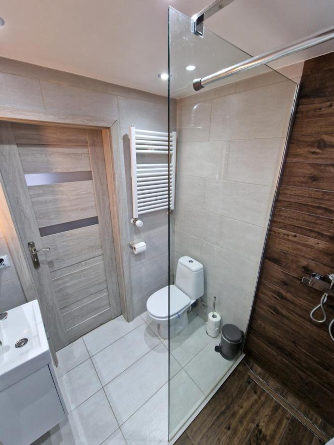 R&J Guesthouse Room กรินดาวิก ภายนอก รูปภาพ